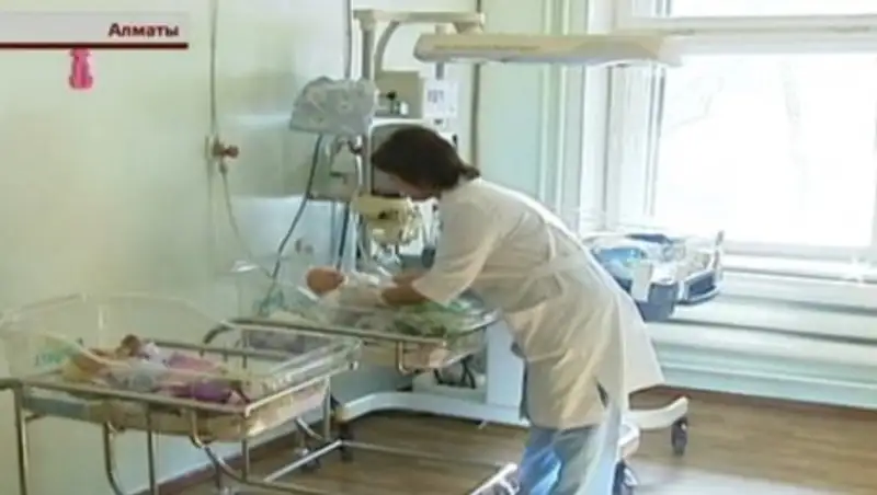 Алматинских акушеров, торговавших младенцами, могут посадить на 9 лет