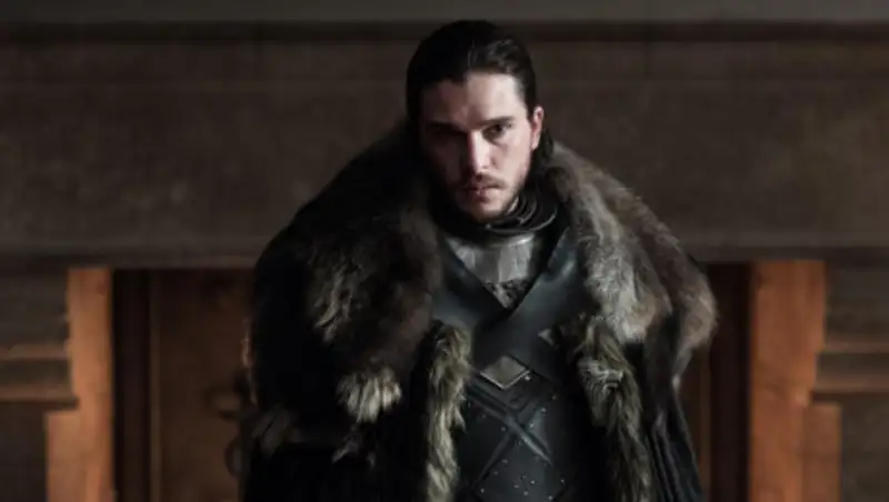 Актер из "Игры престолов" лечит алкоголизм из-за окончания сериала