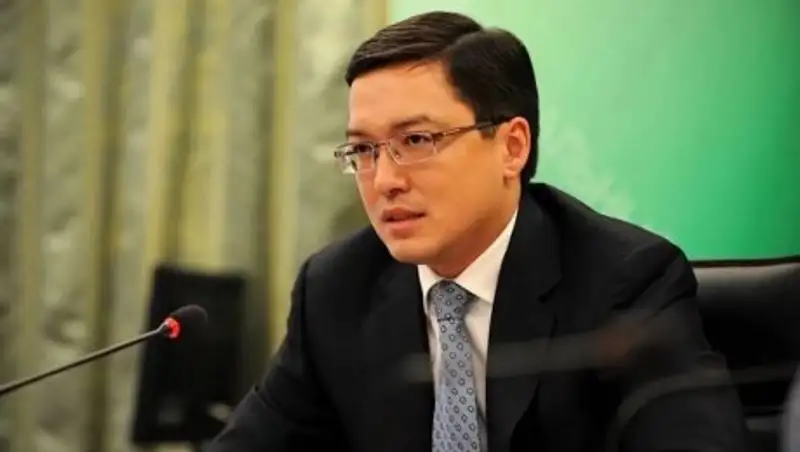 Ослабление тенге прокомментировал Акишев