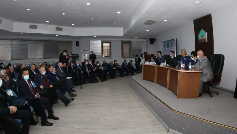 Собрание в Туркестане, фото - Новости Zakon.kz от 15.12.2021 20:31