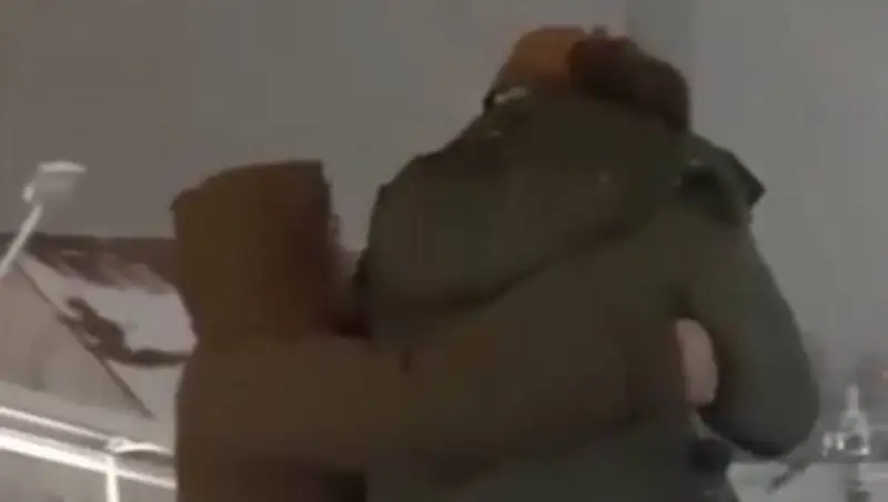 В Алматы женщина пыталась спрыгнуть с моста