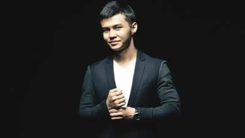 Молодой исполнитель воспел красоты Казахстана