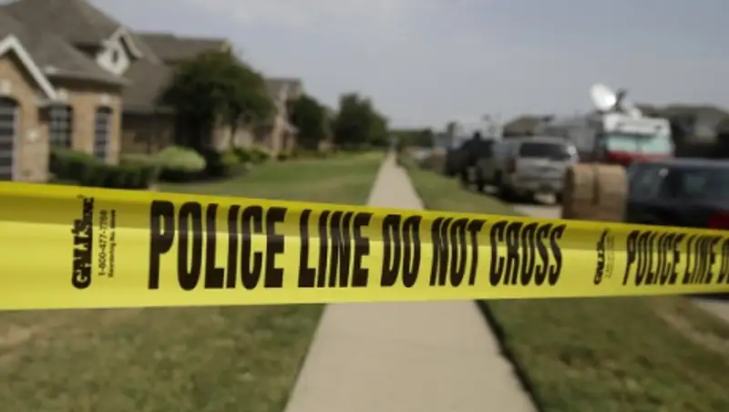 Внедорожник врезался в группу школьников на уроке физкультуры в США