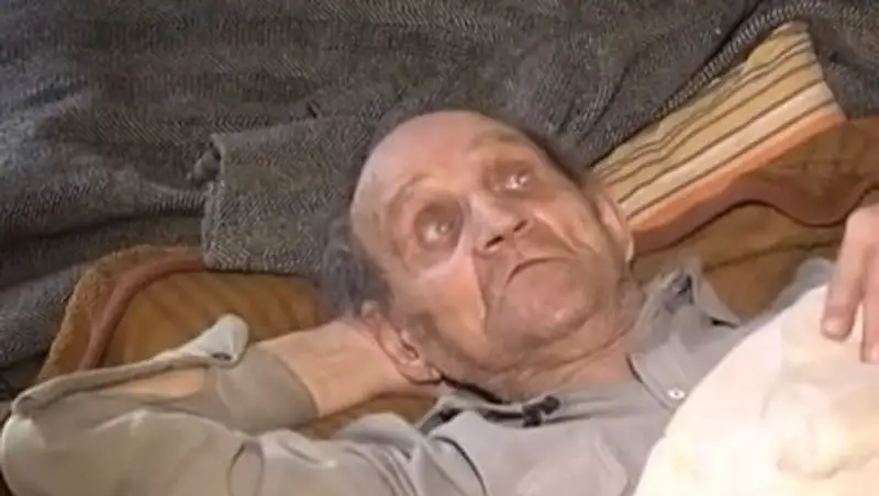 В Алматинской области 111-летний пенсионер больше 80 лет выживает без документов