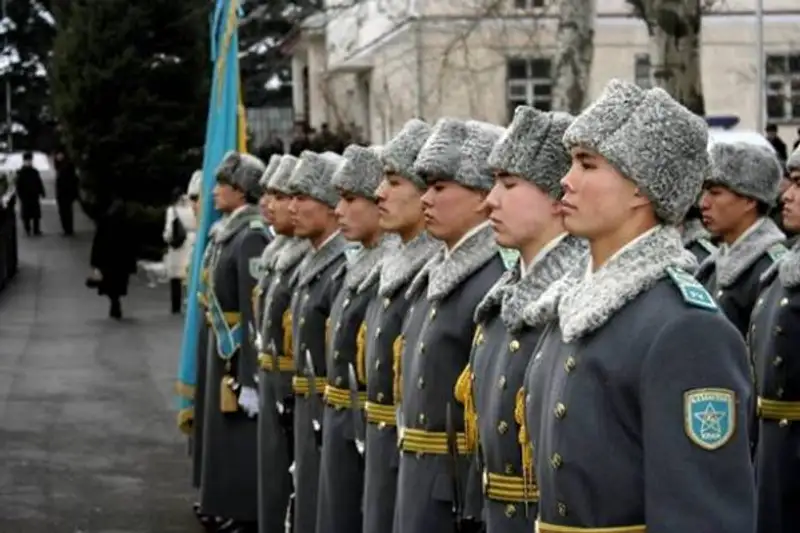 В Алматы простились с директором погранслужбы КНБ РК Стамбековым (фото), фото - Новости Zakon.kz от 03.01.2013 17:52