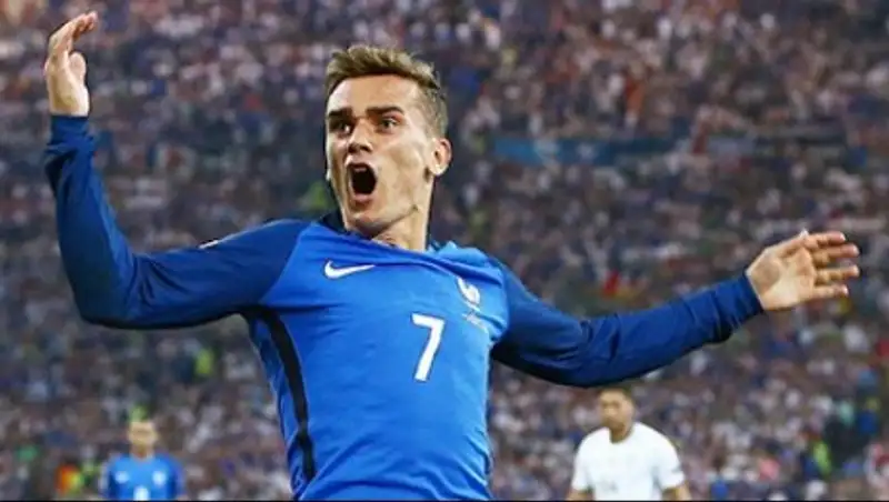 Француз Антуан Гризманн признан лучшим футболистом Евро-2016