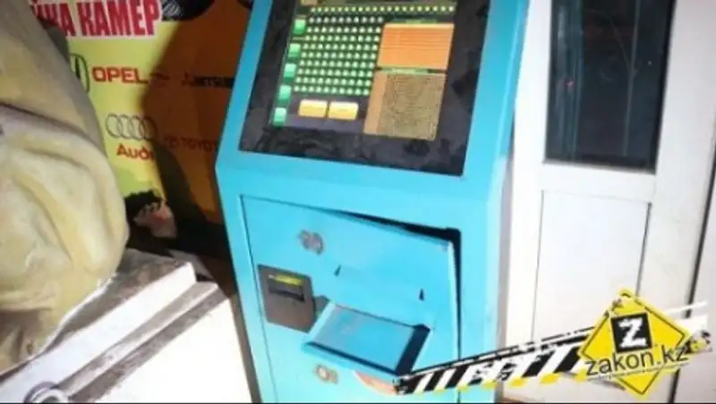 В Павлодаре напавший на магазин астанчанин взломал игровой автомат 