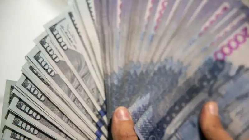 Курсы валют на 23 августа в обменных пунктах Казахстана