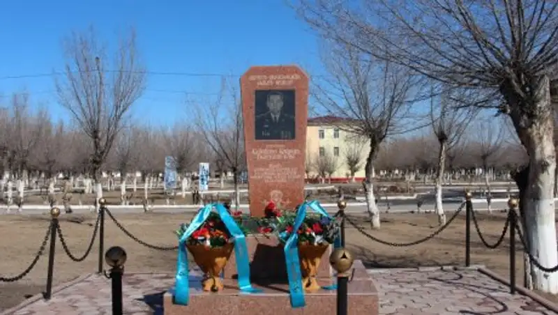 Казахстанский миротворец, ставший рыцарем