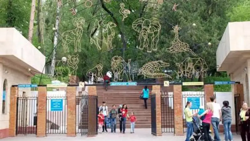 В зоопарке Алматы подорожали билеты для взрослых