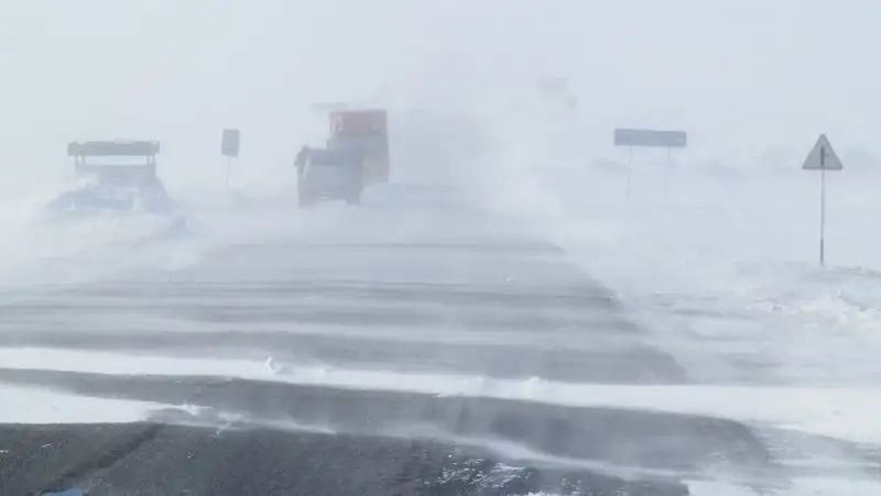 В семи регионах Казахстана объявлено штормовое предупреждение