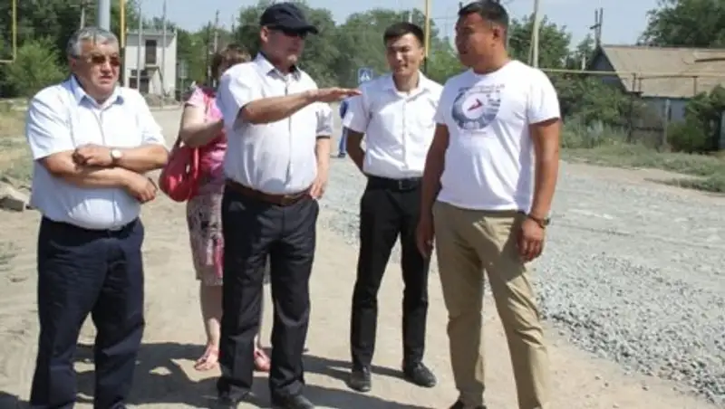 Депутаты взяли на контроль ремонт дорог в Бурлинском районе ЗКО