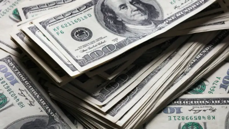 Курс доллара снова вырос на торгах