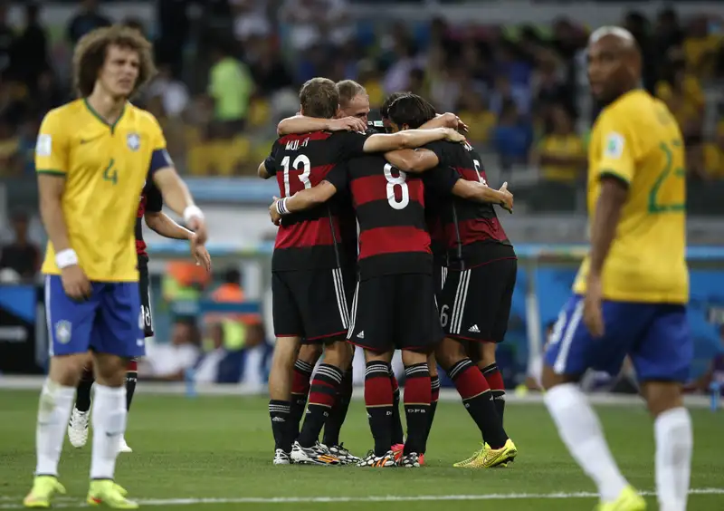 Германия vs Бразилия, 7:1, фото - Новости Zakon.kz от 11.07.2015 23:21