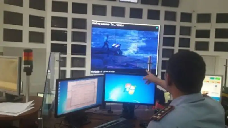 Стали известны подробности инцидента с тонущими женщиной и мужчинами в Актау