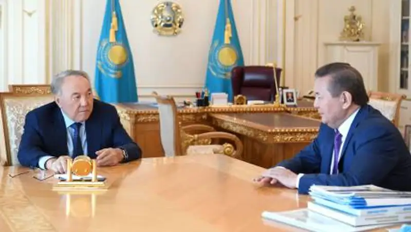 Назарбаев принял ректора Есполова