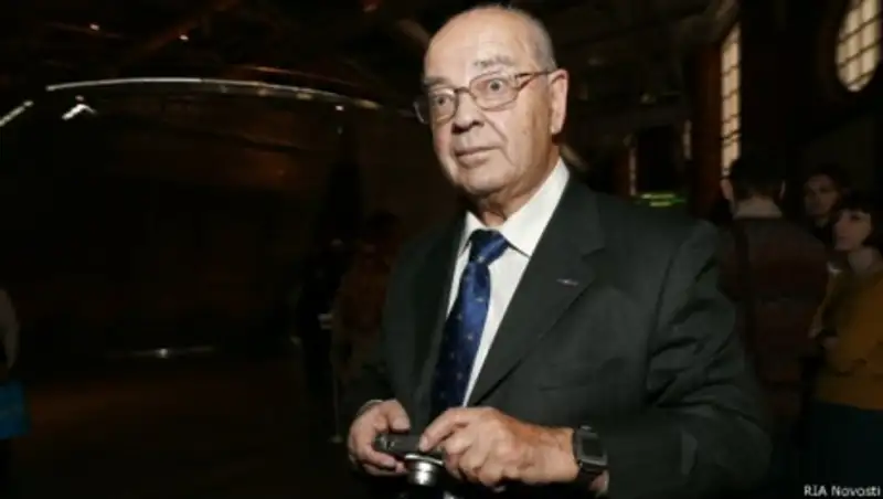 Совет "Династии" решил пока не закрывать фонд поддержки науки