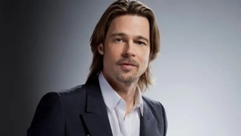 Брэд Питт переехал к другу