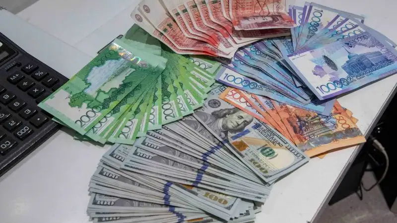 Курсы валют на 6 декабря в обменниках Казахстана
