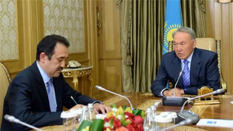 Назарбаев поручил Правительству стабилизировать социальное положение населения