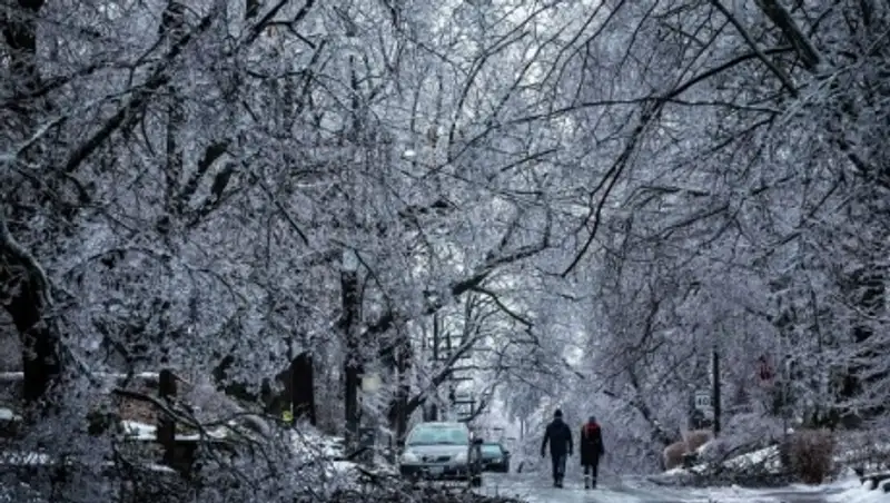 Ледяной дождь стал причиной отмены авиарейсов в Канаде