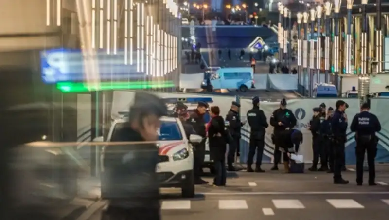 Бельгия возвращается к нормальной жизни после терактов в столице