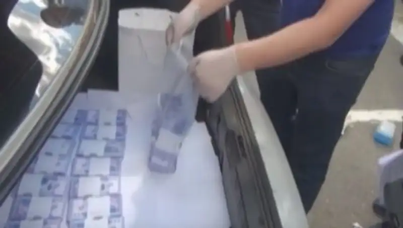 На крупной взятке попался сотрудник ДГД ЗКО