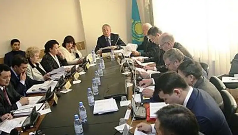 Депутаты настаивают на том, чтобы сохранить заключенным посылки и свидания