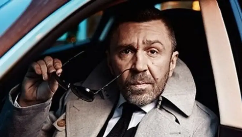 Сергей Шнуров выложил дружеское селфи с футболистом «Кайрата» 