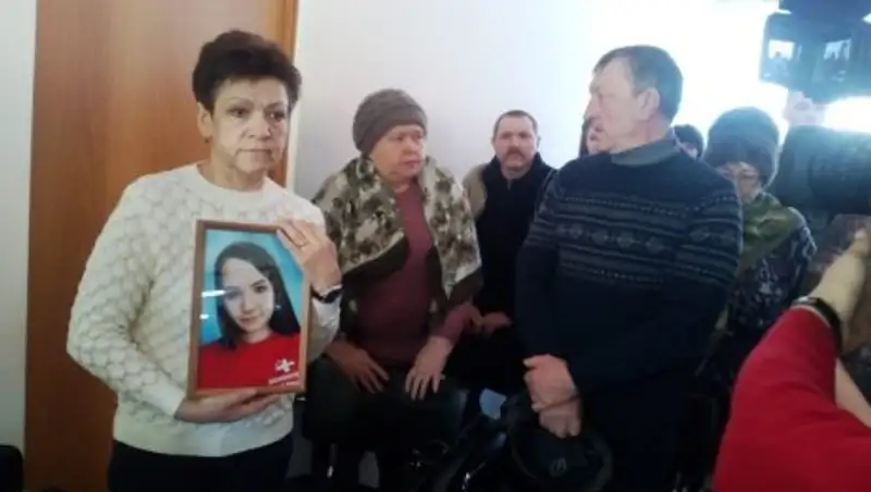 "Посмотрите мне в глаза". Мать Дарьи Махартовой обратилась к убийцам дочери