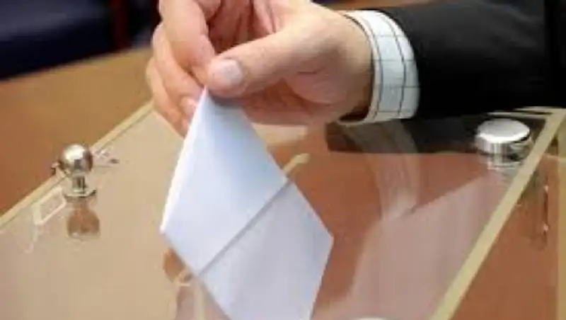 В Мангистауской области на 12 часов явка избирателей составила 34,12% 