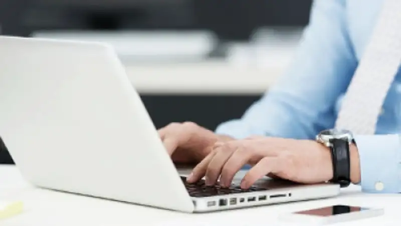 Б.Байбек отметил эффективность соцсетей в решении острых проблем Алматы