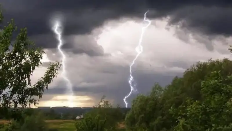 В Казахстане пройдут дожди с грозами