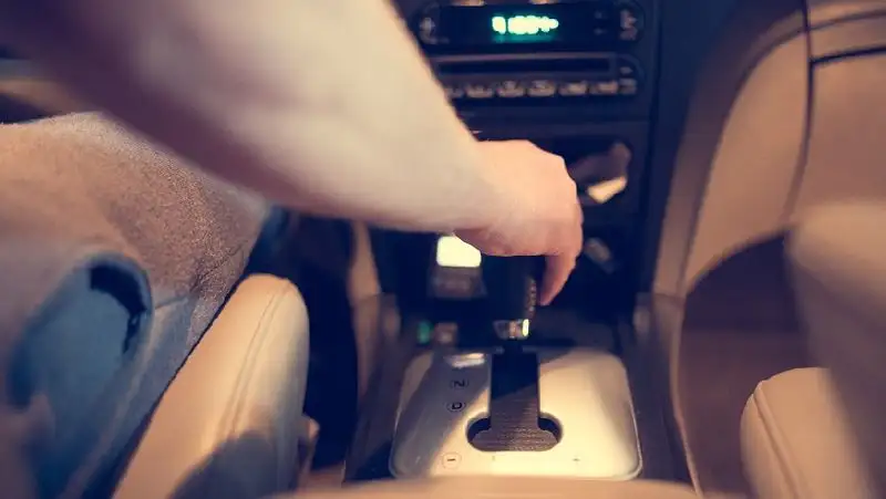 Депутат из Актобе сложил полномочия после езды в нетрезвом виде