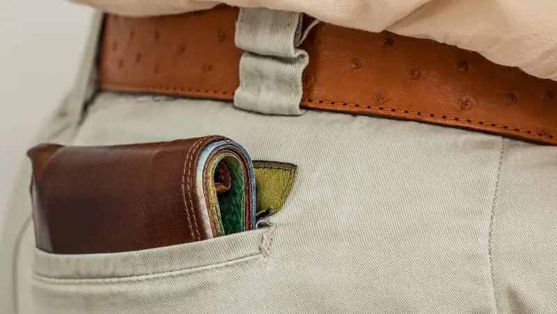 Воры-карманники попали на видео и были задержаны в Нур-Султане