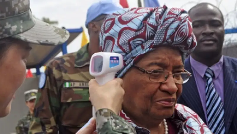 Вакцина от Эбола успешно испытана на людях