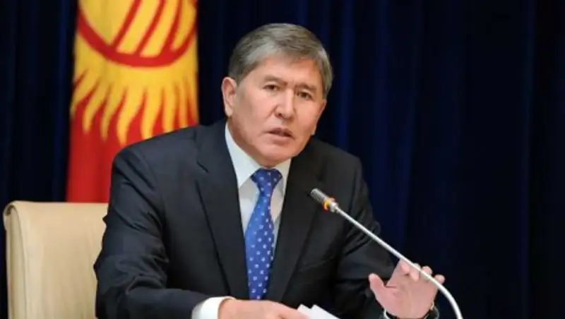 Президент Киргизии принял отставку главы МВД