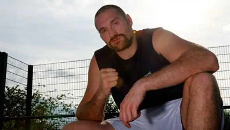 Тайсон Фьюри назвал Владимира Кличко слабаком