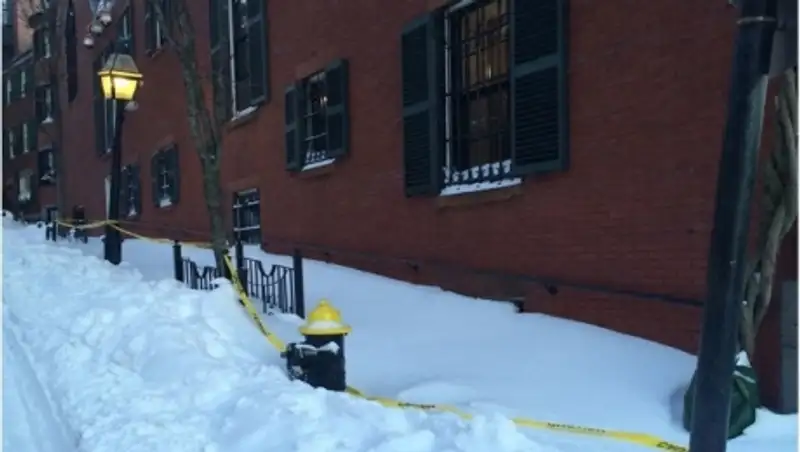 Керри оштрафовали за неубранный у его дома снег