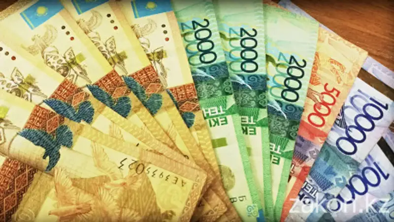 Токаеву рассказали о ситуации на финансовом рынке