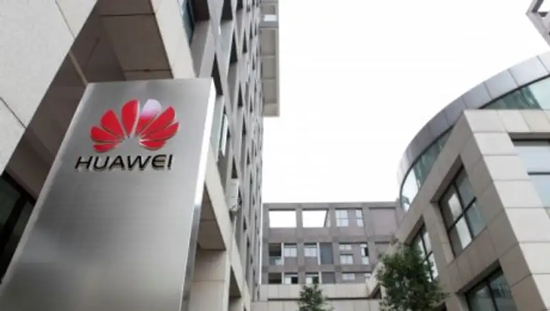 Huawei обошла Apple по количеству проданных смартфонов во 2 квартале