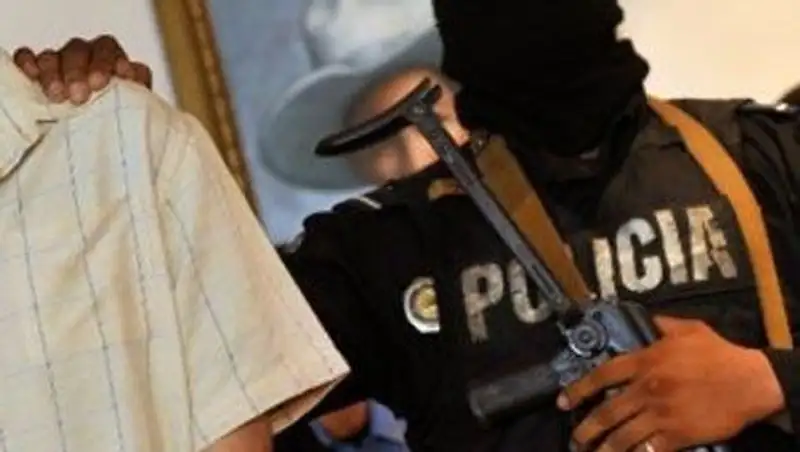 В Алматинской области разыскиваемый преступник попался при получении справки о судимости