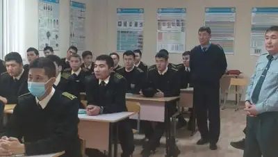 встреча обучение, фото - Новости Zakon.kz от 02.12.2021 11:19