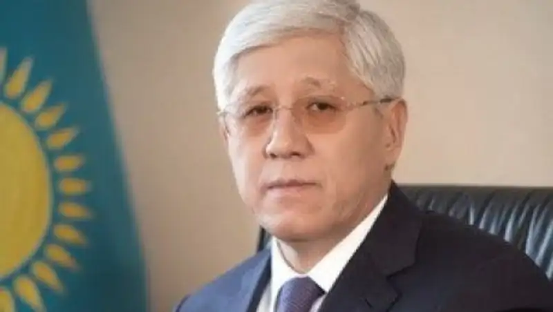 Амандық Баталов дәрігерлерді бір сілкіп алды