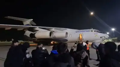 Еще  казахстанца вернулись из Турции спецбортом МЧС, фото - Новости Zakon.kz от 09.02.2023 09:38