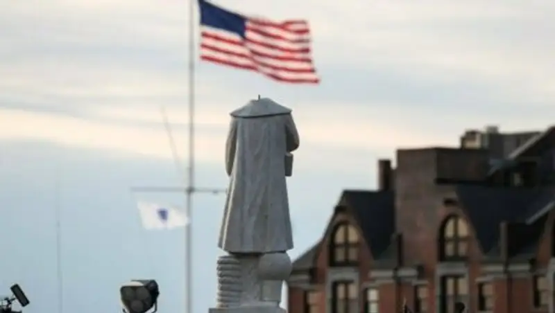 За порчу памятников в США вандалам будет грозить до 10 лет тюрьмы