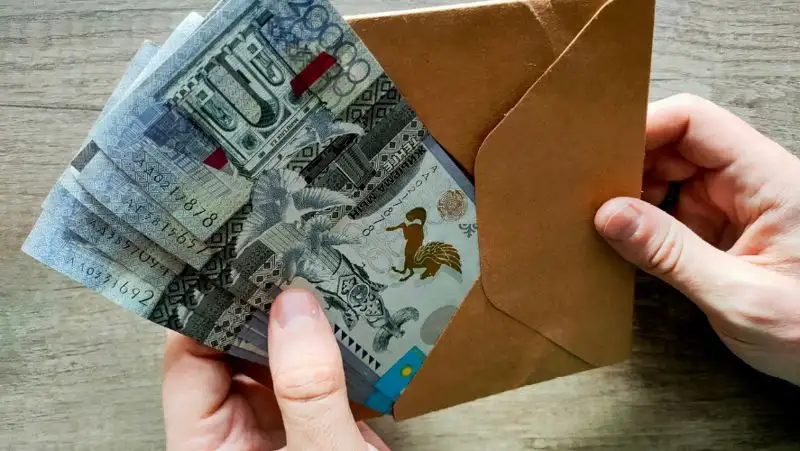 Антикор задержал двух чиновников в Алматинской области