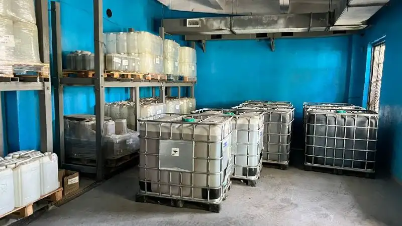 В Алматы на складах хранили более 320 тонн химреактивов с грубым нарушением, фото - Новости Zakon.kz от 12.09.2022 09:24