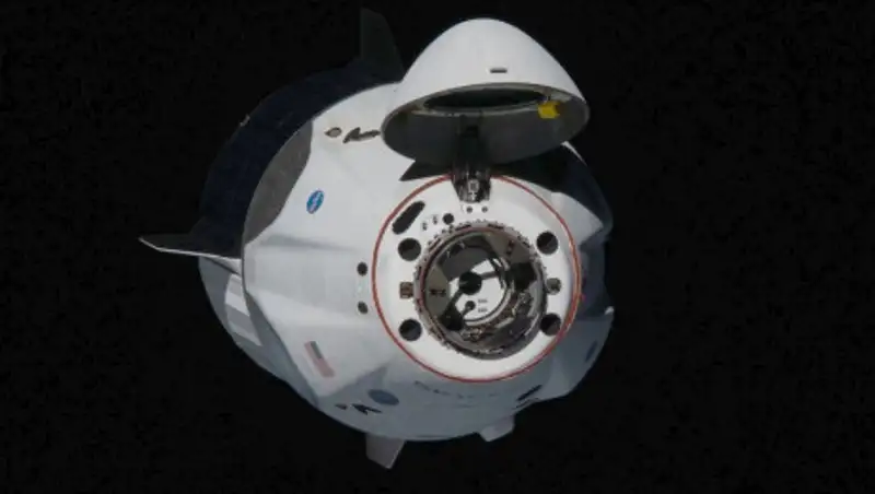 В NASA решили продлить миссию экипажа Crew Dragon на МКС