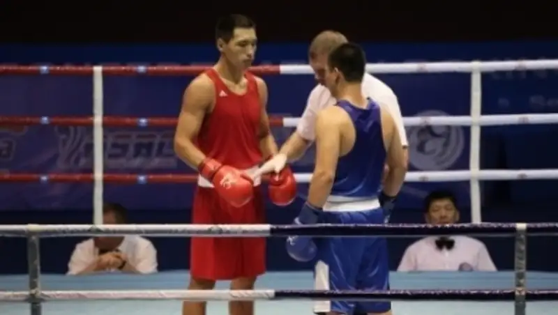 Алимханулы проиграл Меликузиеву и выбыл из чемпионата Азии 